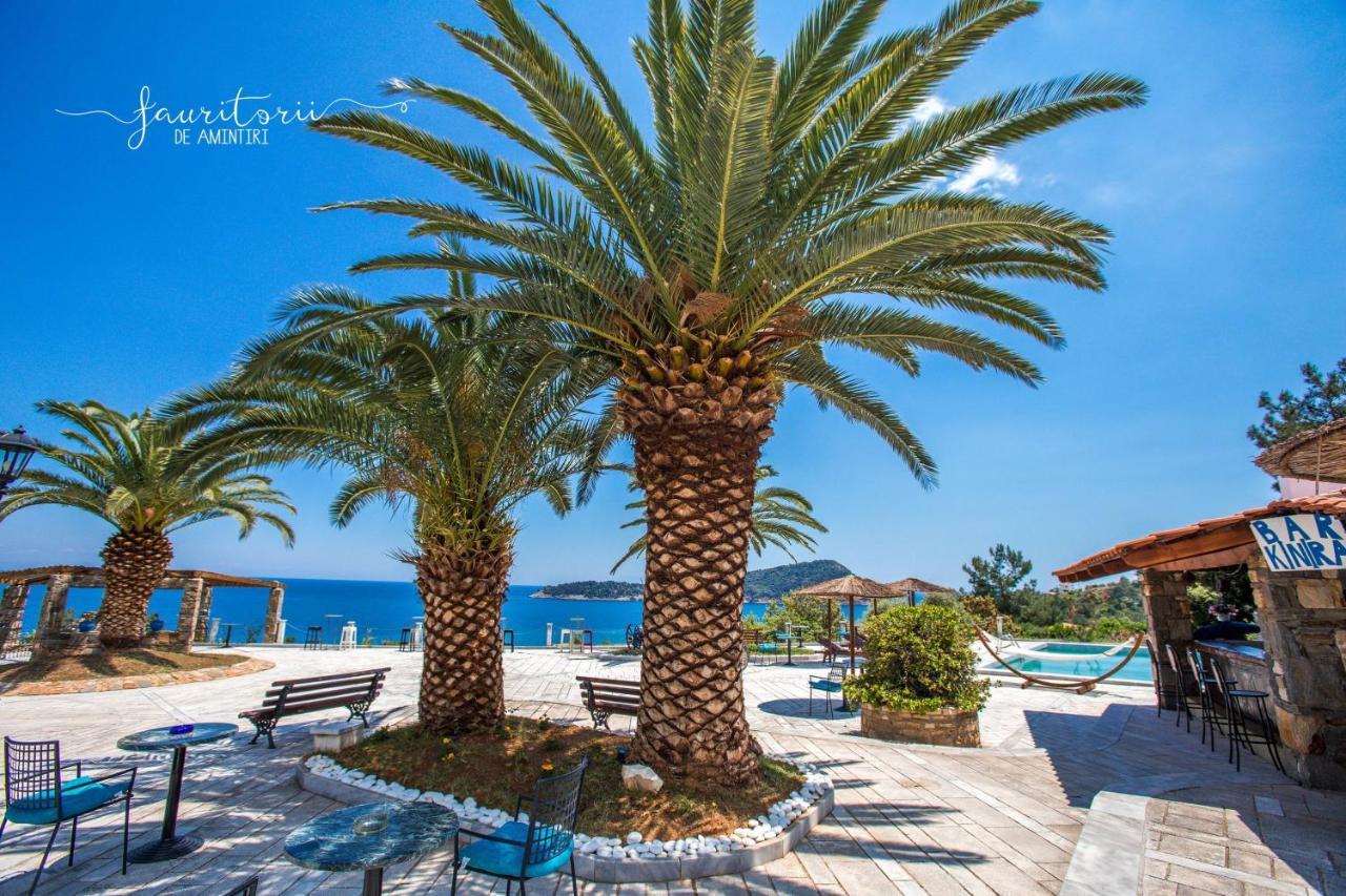 Kinira Beach Hotel エクステリア 写真