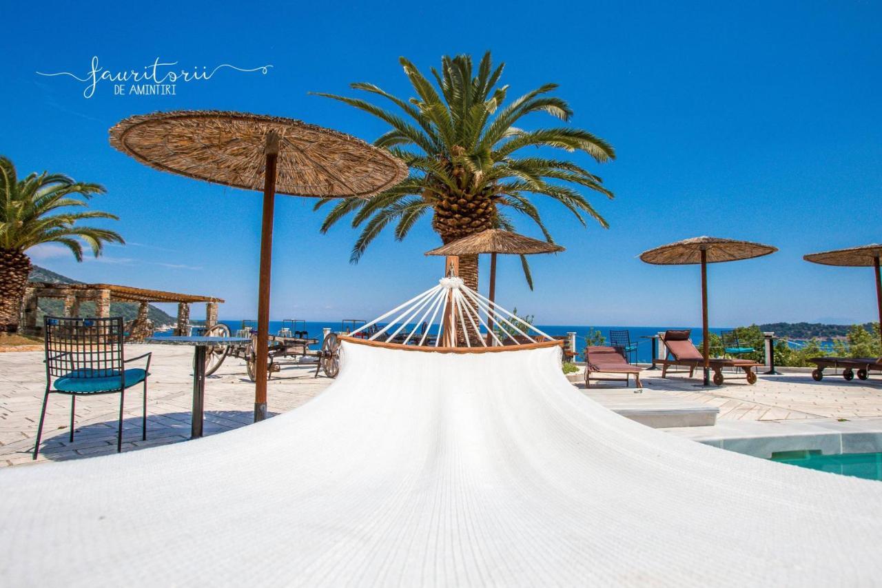 Kinira Beach Hotel エクステリア 写真