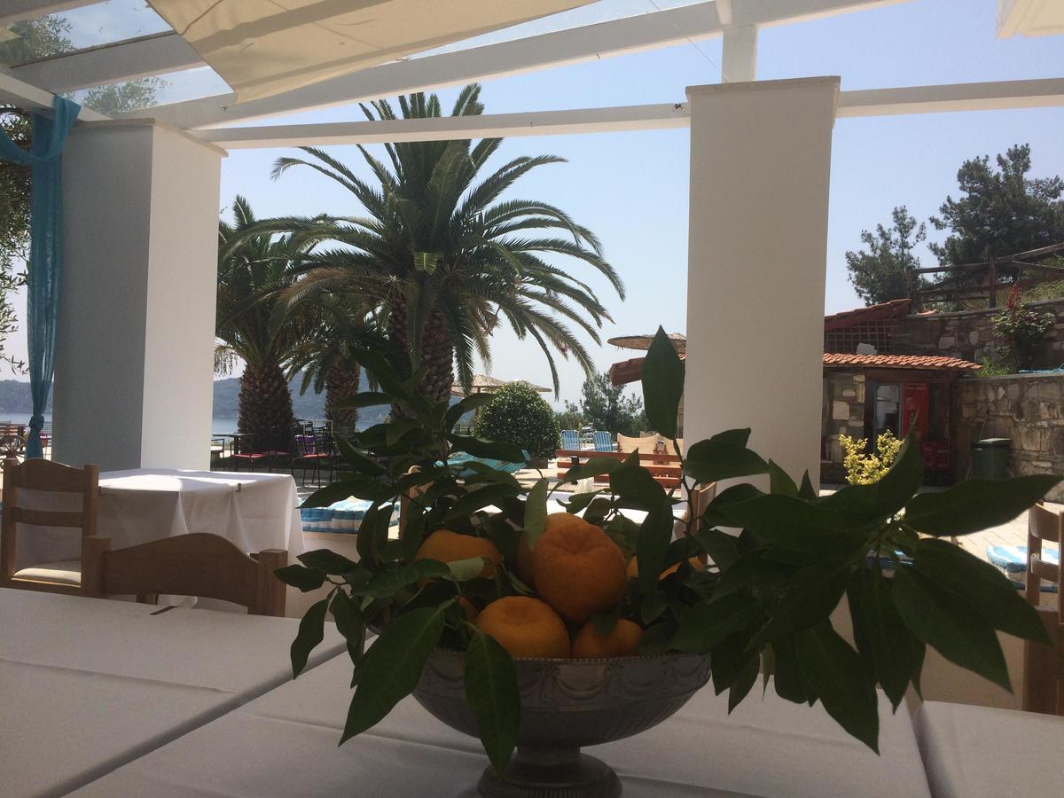 Kinira Beach Hotel エクステリア 写真