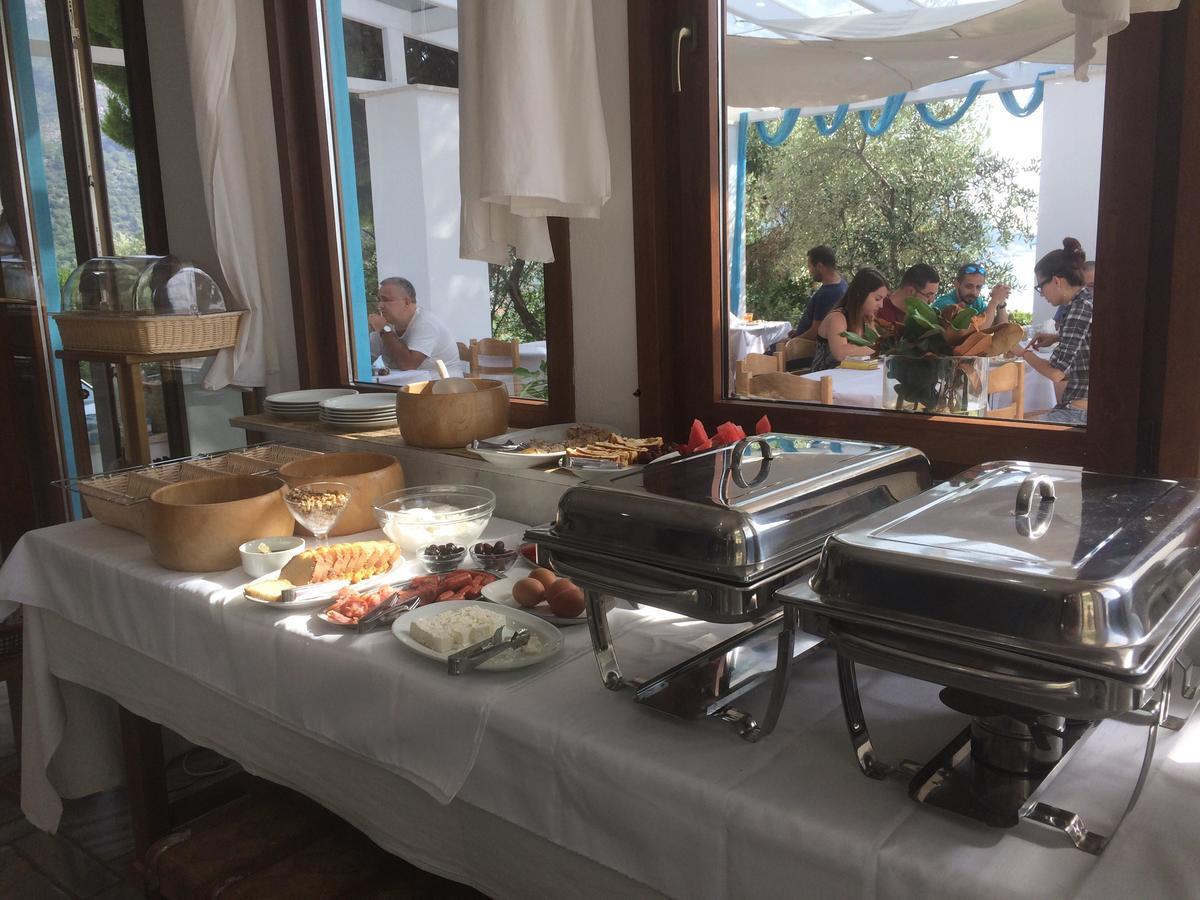 Kinira Beach Hotel エクステリア 写真