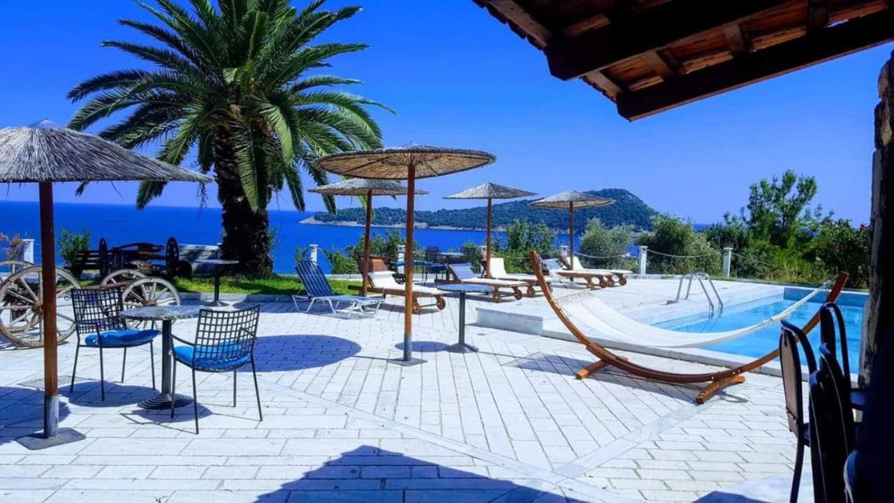 Kinira Beach Hotel エクステリア 写真